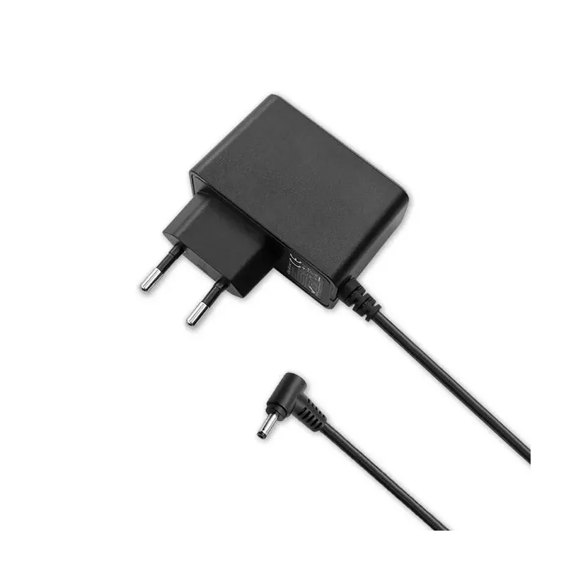Zasilacz wtyczkowy Qoltec 10.5W | 5V | 2.1A | 3.5*1.35 | PartsPC.pl