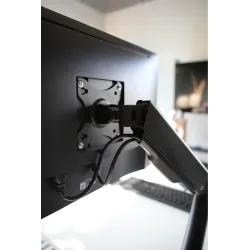 Uchwyt biurkowy na monitor SAVIO UM-01, 17’’ – 32’’, 2 – | PartsPC.pl