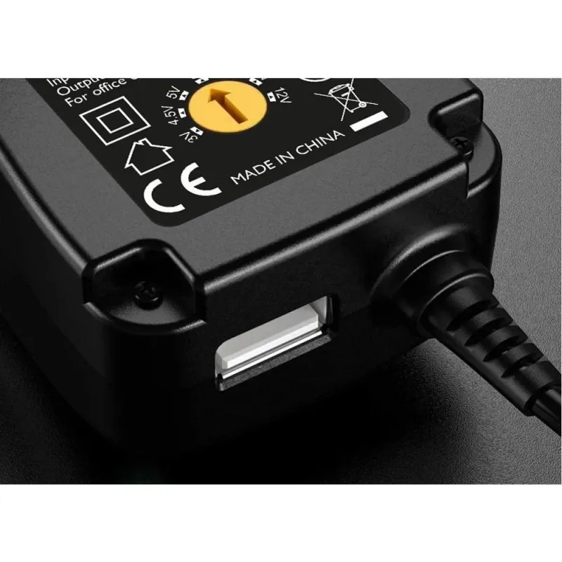 Zasilacz sieciowy Techly Uniwersalny Regulowany 3-12V | PartsPC.pl