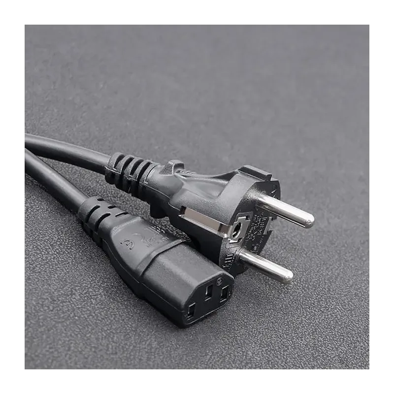 Kabel zasilający Qoltec IEC C13/SCHUKO | 3x0.75mm2 | 1.8m | PartsPC.pl