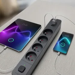 Listwa zasilająca Defender SFS 135 5 m, 4 gniazda, 3x USB | PartsPC.pl