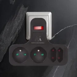 Gniazdko prądowe Maclean MCE224 E/B, poczwórne z | PartsPC.pl