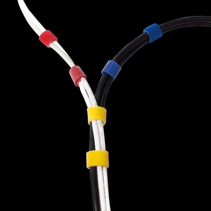 Organizer kabli LogiLink KAB0052 taśma 4m, rolka czerwona | PartsPC.pl