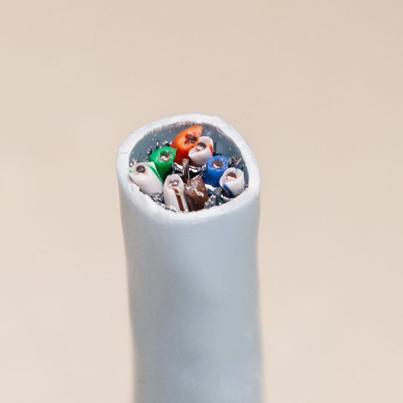 Unitek Kabel skrętka LSZH Cat. 6a S/FTP 305 m | PartsPC.pl