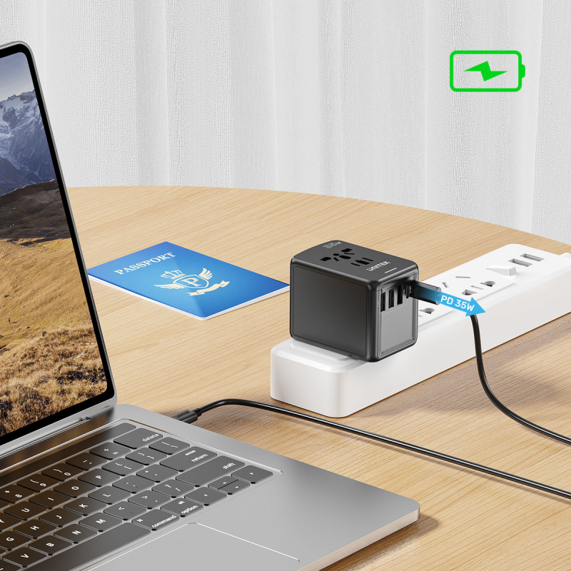 Unitek Ładowarka podróżna EU/US/UK/AUS PD 35 W | PartsPC.pl