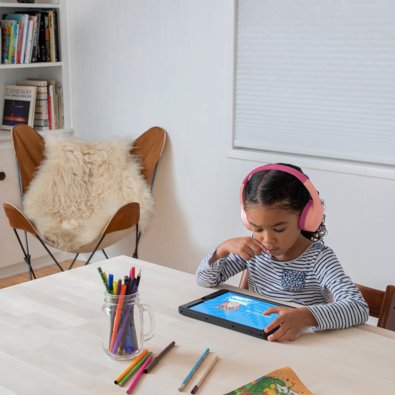 Belkin Bezprzewodowe słuchawki nauszne dla dzieci, różowe | PartsPC.pl