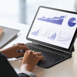 Belkin Etui do iPad Pro 11'' M4 z klawiaturą i... | PartsPC.pl