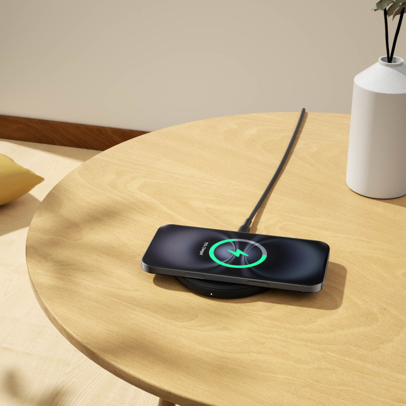 Belkin Ładowarka bezprzewodowa 15W, zasilacz 20W, czarna | PartsPC.pl