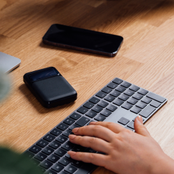 S-Link P104 Powerbank 10 000 mAh z wbudowanymi kablami... | PartsPC.pl